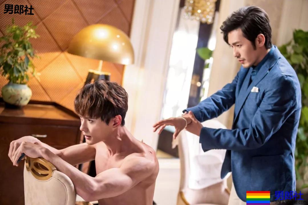 长腿高鼻梁徐正溪出浴视频曝光,名品腹肌馋哭全网! - 51虹马 长腿高鼻梁徐正溪出浴视频曝光,名品腹肌馋哭全网! - 51虹马