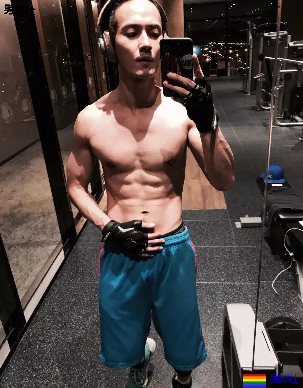 长腿高鼻梁徐正溪出浴视频曝光,名品腹肌馋哭全网! - 51虹马 长腿高鼻梁徐正溪出浴视频曝光,名品腹肌馋哭全网! - 51虹马