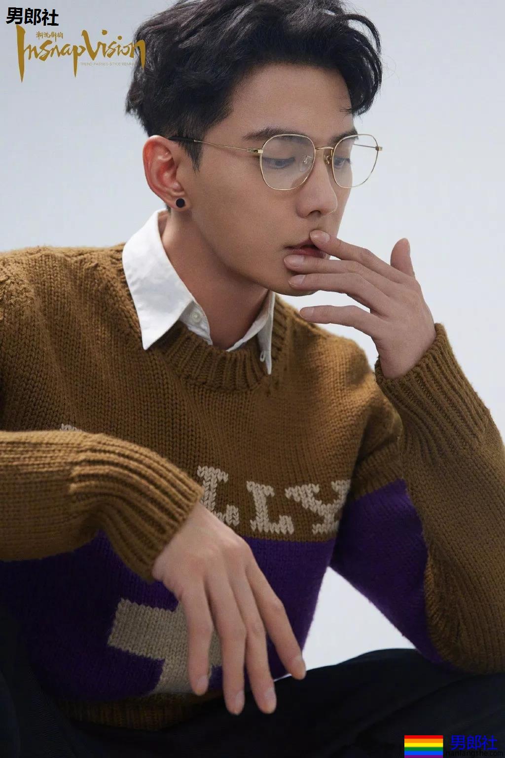 长腿高鼻梁徐正溪出浴视频曝光,名品腹肌馋哭全网! - 51虹马 长腿高鼻梁徐正溪出浴视频曝光,名品腹肌馋哭全网! - 51虹马