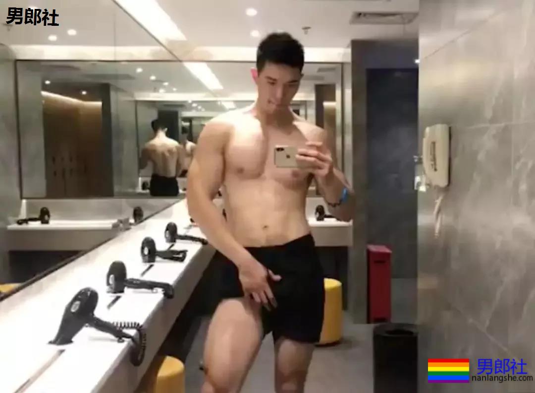 大到犯规！193cm筋肉小哥，他是“肌肉版”杨洋！ - 51虹马