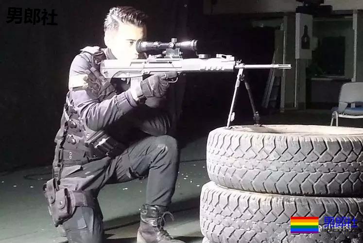浙江狙击手小哥火了，自带一身腱子肉鼻子超大！ - 51虹马