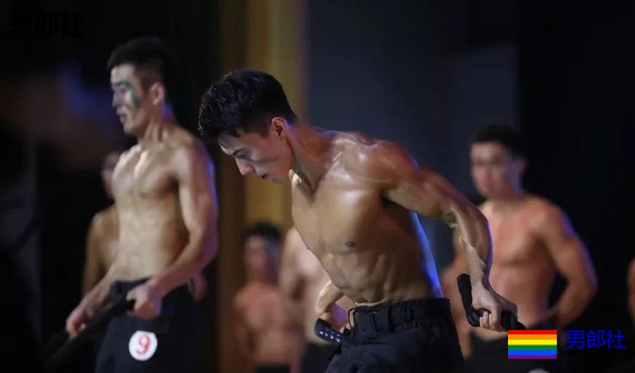 浙江狙击手小哥火了，自带一身腱子肉鼻子超大！ - 51虹马