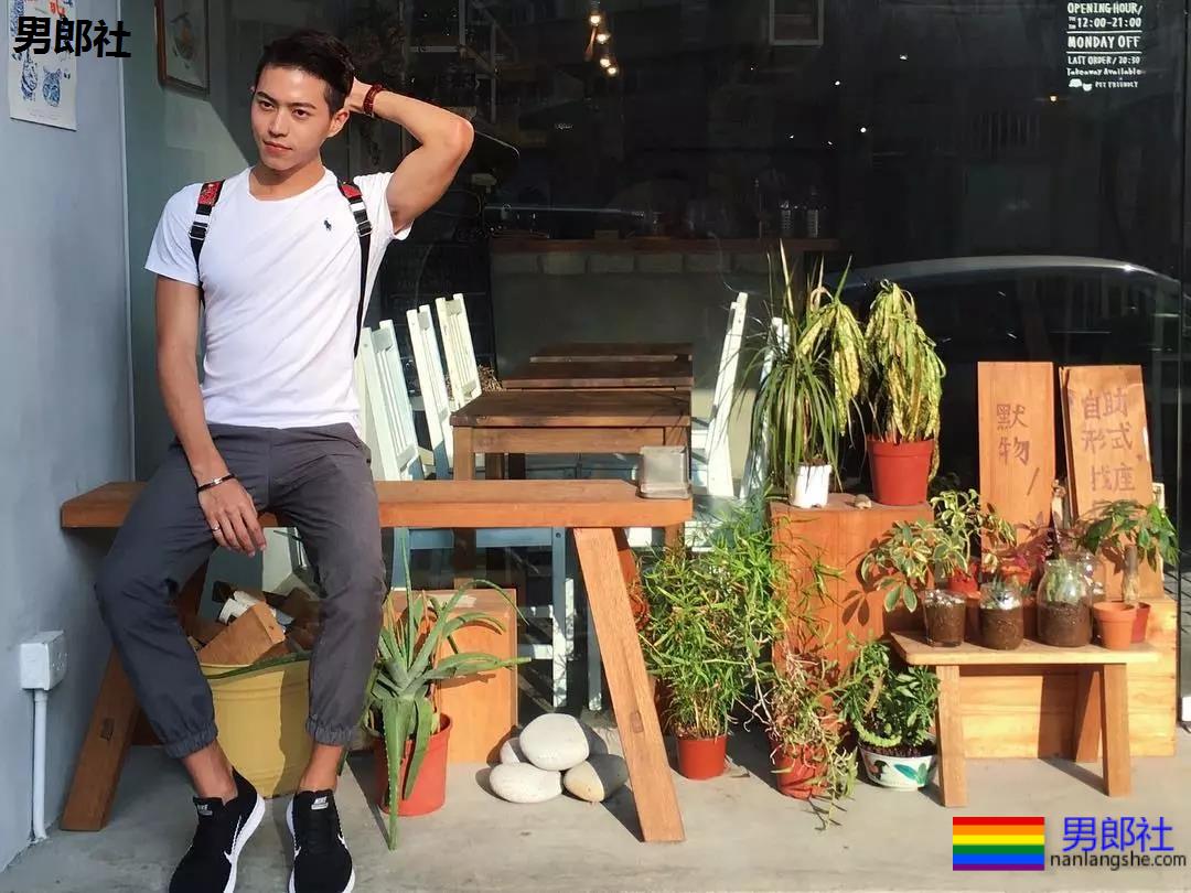 180cm，180mm。这样的男生你确定不点进来？ - 51虹马