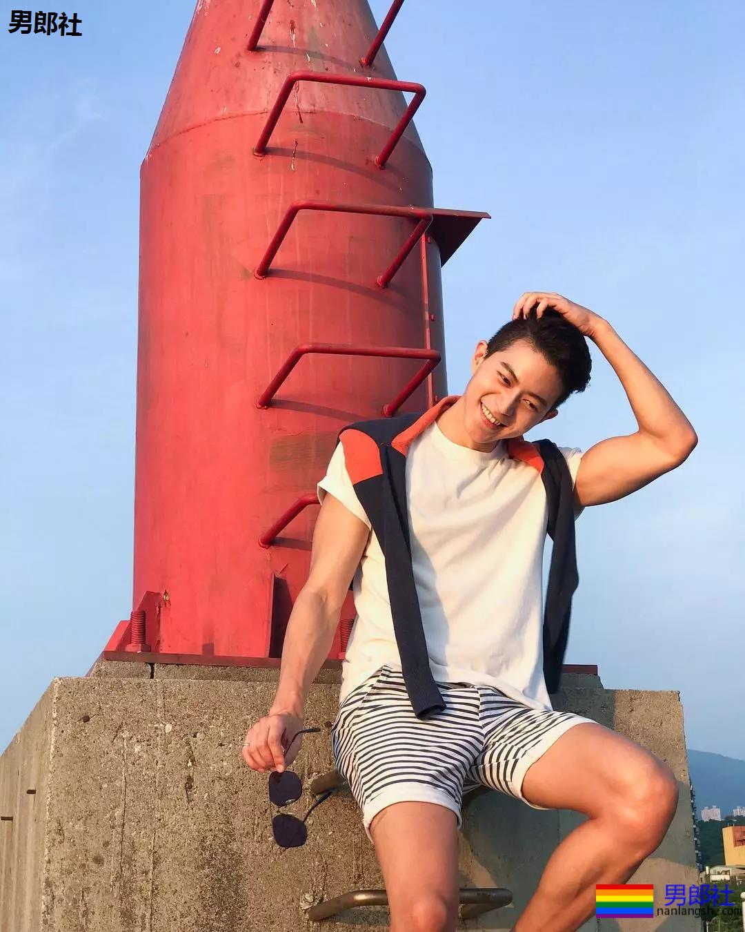 180cm，180mm。这样的男生你确定不点进来？ - 51虹马