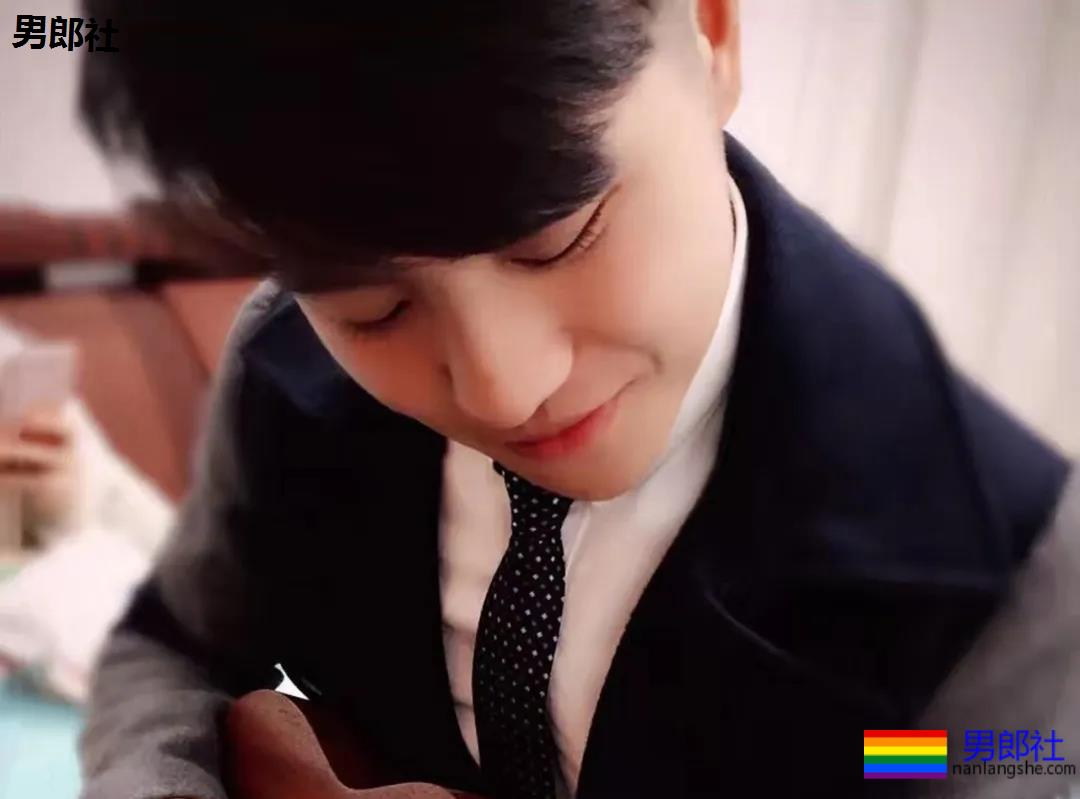 "我被调到呼吸科”、“祖母感染去世了"丨10个被疫情改变人生的gay - 51虹马