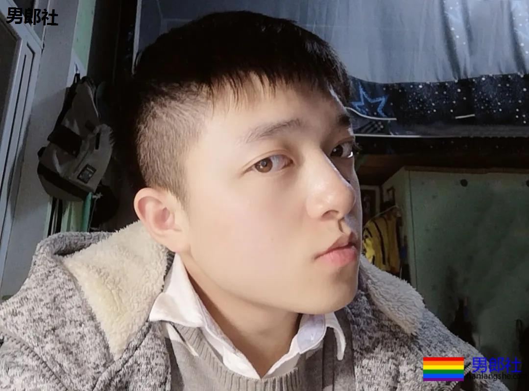 "我被调到呼吸科”、“祖母感染去世了"丨10个被疫情改变人生的gay - 51虹马