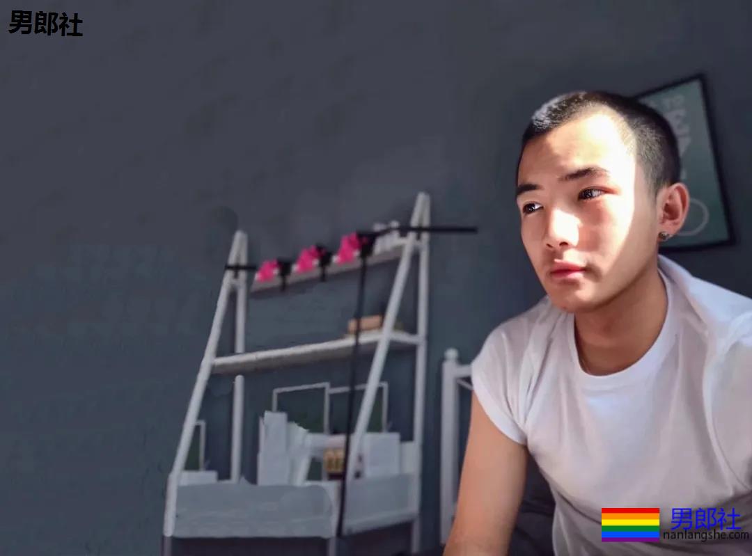 "我被调到呼吸科”、“祖母感染去世了"丨10个被疫情改变人生的gay - 51虹马