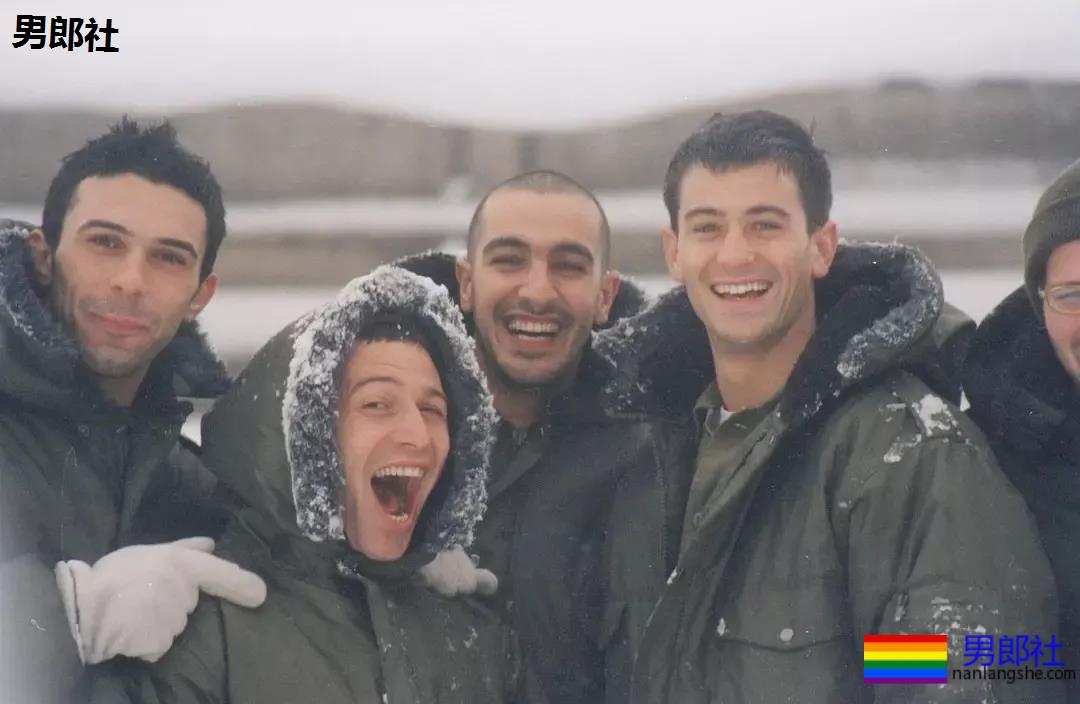 "长官，你想干我吗？那就来啊！"兵哥哥的性爱往事，画面超细腻。 - 51虹马