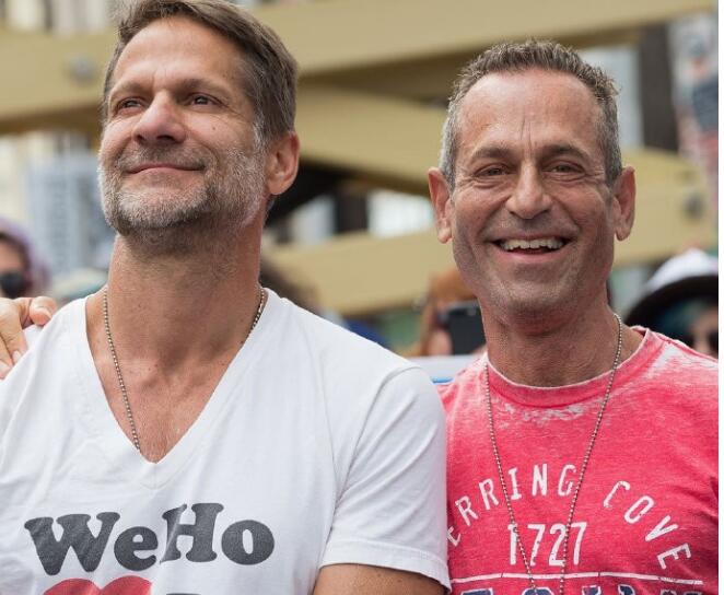 西好莱坞同志市长新冠病毒检测呈阳性-51虹马