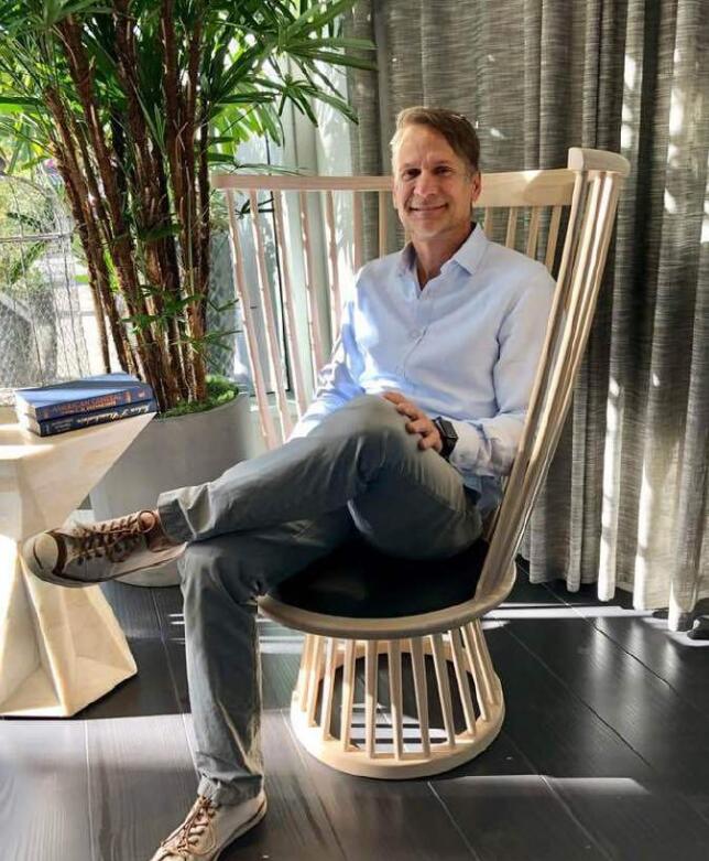 西好莱坞同志市长新冠病毒检测呈阳性 - 51虹马