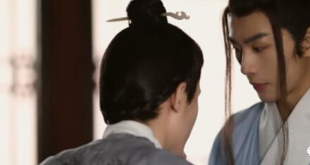 两攻一受，深情爱恋。。。画面好美！ - 51虹马