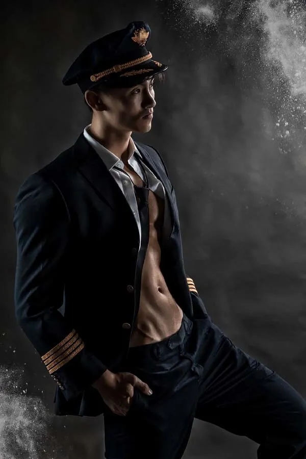 空少脱下衣服Cos搬运工!浴室湿身,我的荷尔蒙失调了!-51虹马