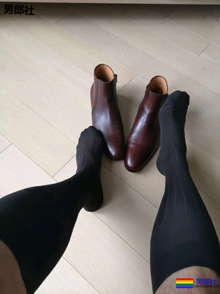 口罩塞袜子、收集性玩具……精英们私下都在玩什么？ - 51虹马