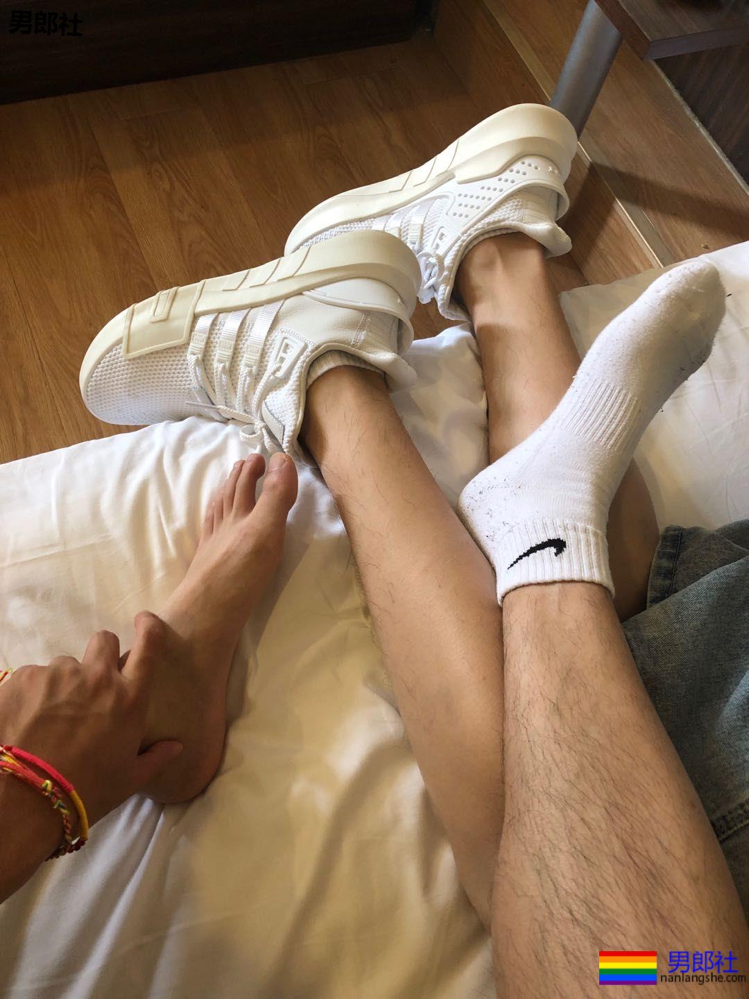 口罩塞袜子、收集性玩具……精英们私下都在玩什么？ - 51虹马