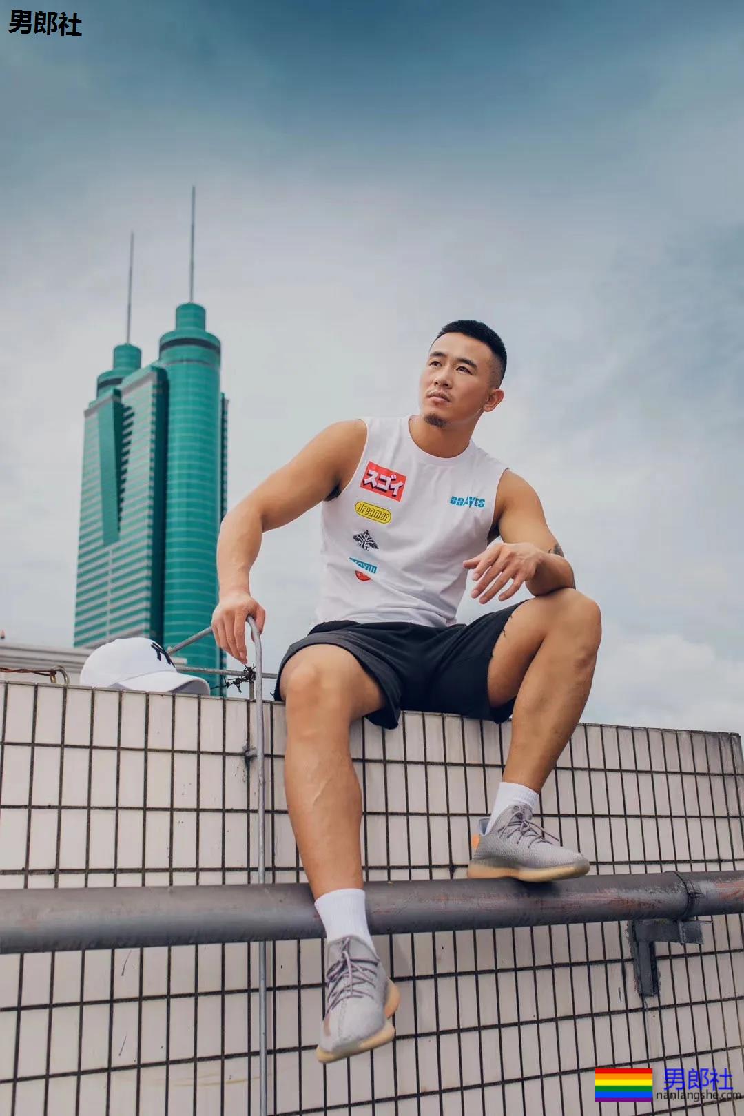 GOGOBOY的职场潜规则 - 51虹马