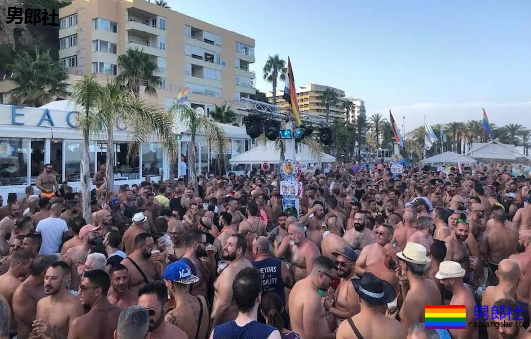 西班牙最SAO两大同志小镇PK,哪个更好玩? - 51虹马 西班牙最SAO两大同志小镇PK,哪个更好玩? - 51虹马