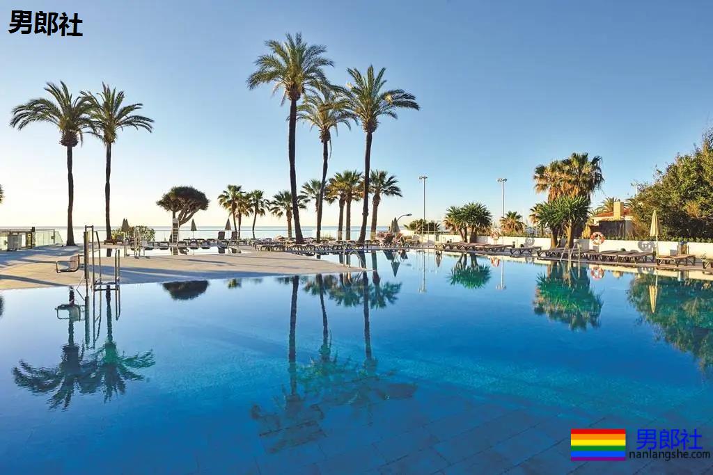 西班牙最SAO两大同志小镇PK,哪个更好玩? - 51虹马 西班牙最SAO两大同志小镇PK,哪个更好玩? - 51虹马