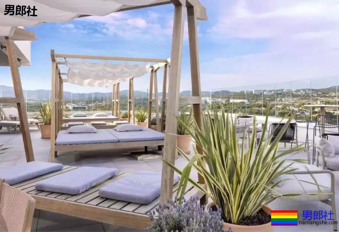 西班牙最SAO两大同志小镇PK,哪个更好玩? - 51虹马 西班牙最SAO两大同志小镇PK,哪个更好玩? - 51虹马