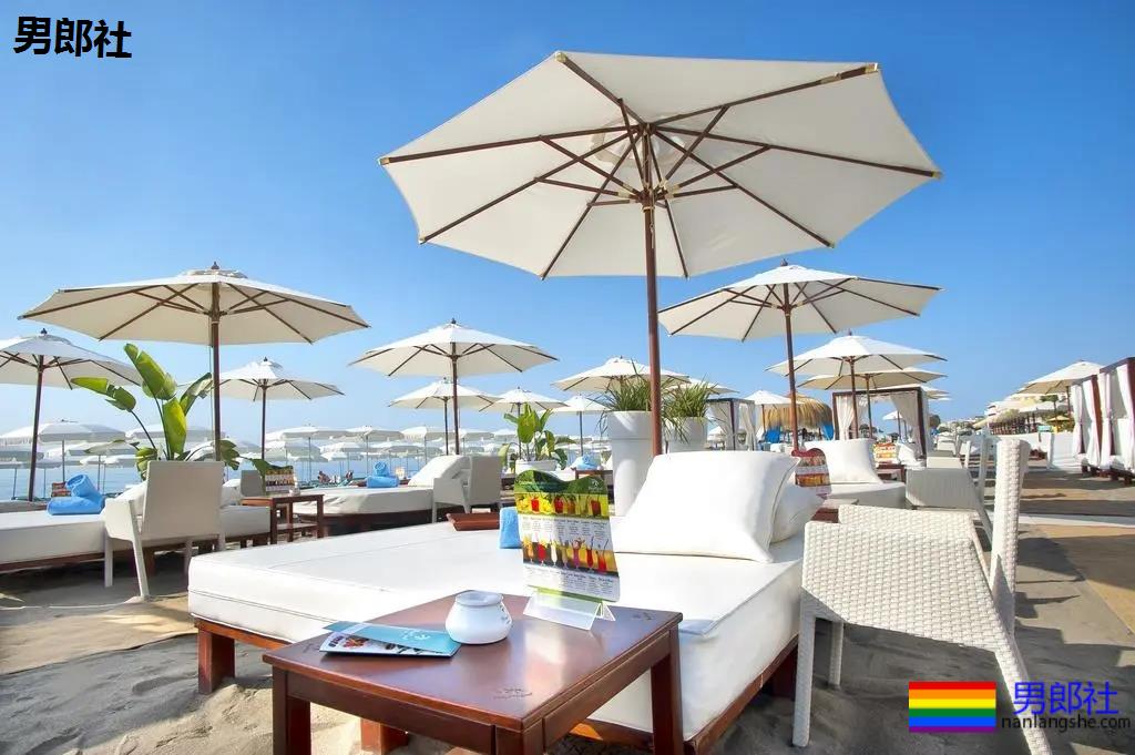 西班牙最SAO两大同志小镇PK,哪个更好玩? - 51虹马 西班牙最SAO两大同志小镇PK,哪个更好玩? - 51虹马