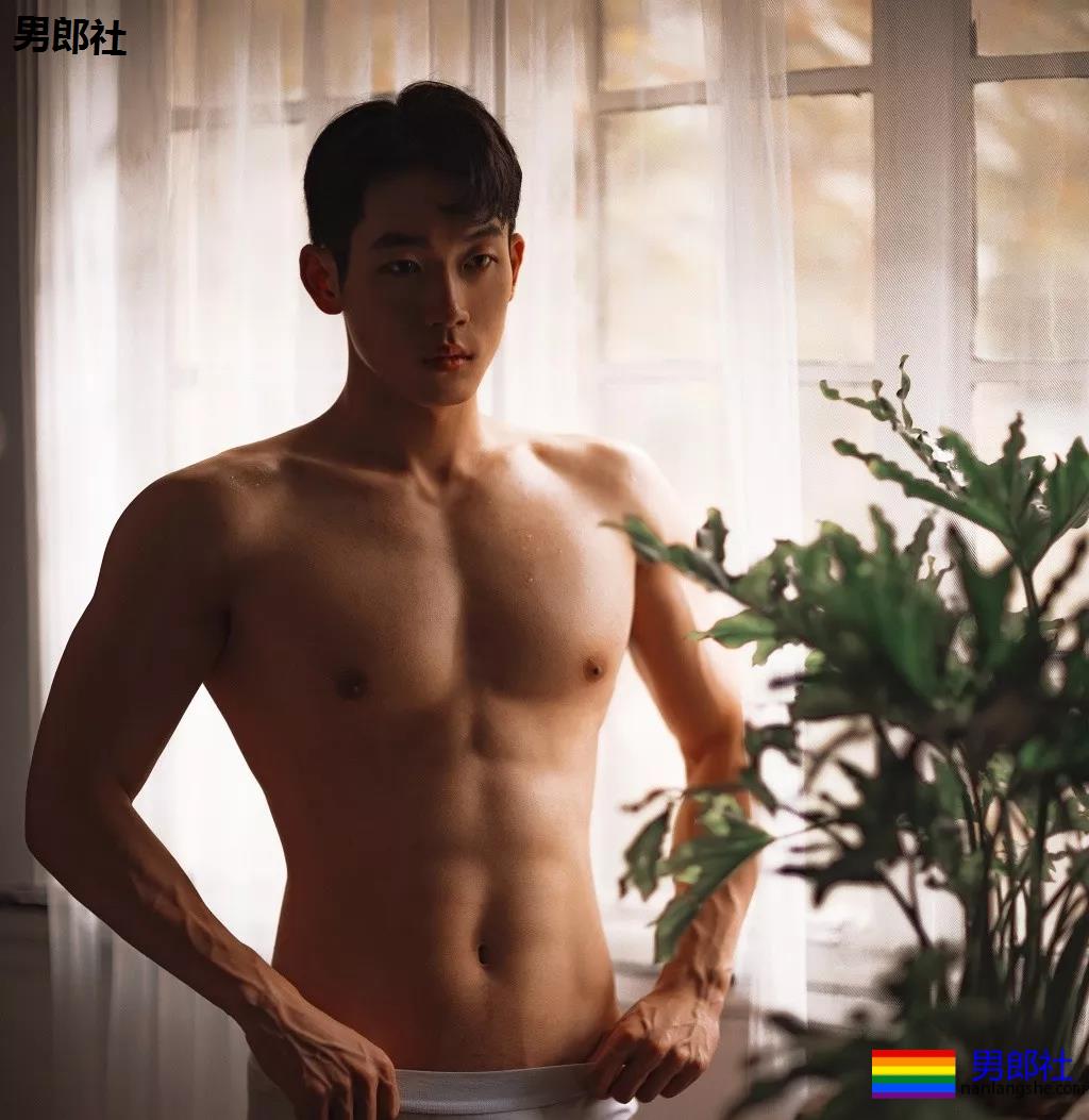 高帅长腿牛奶肌体育生，倒三角翘臀超A腰，INS私照爆出“大”秘密!-51虹马