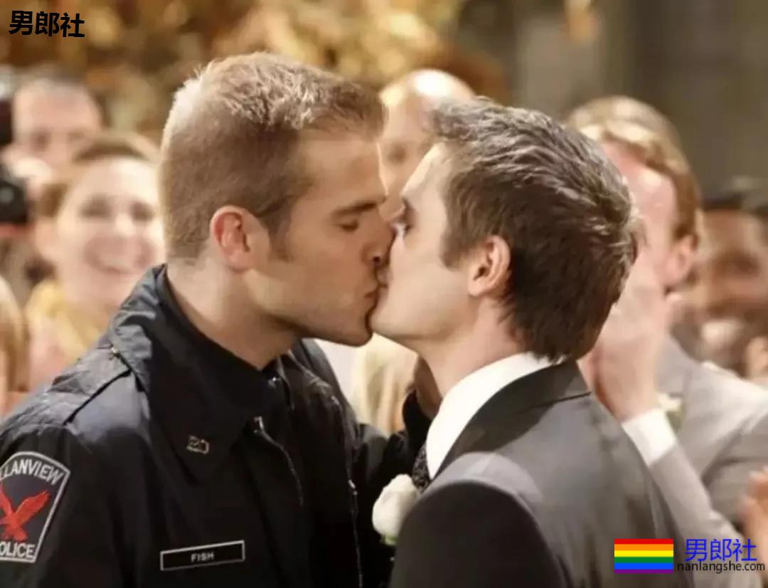 啊啊啊，美队的弟弟是gay！还长得这么帅！！！ - 51虹马