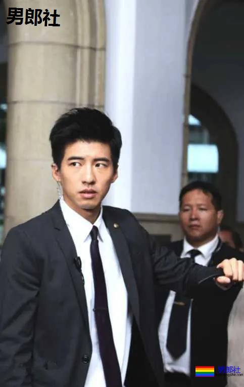 "成化十四年"兄弟共浴秀身材!这个186肌肉天菜曾演过稞戏! - 51虹马 "成化十四年"兄弟共浴秀身材!这个186肌肉天菜曾演过稞戏! - 51虹马