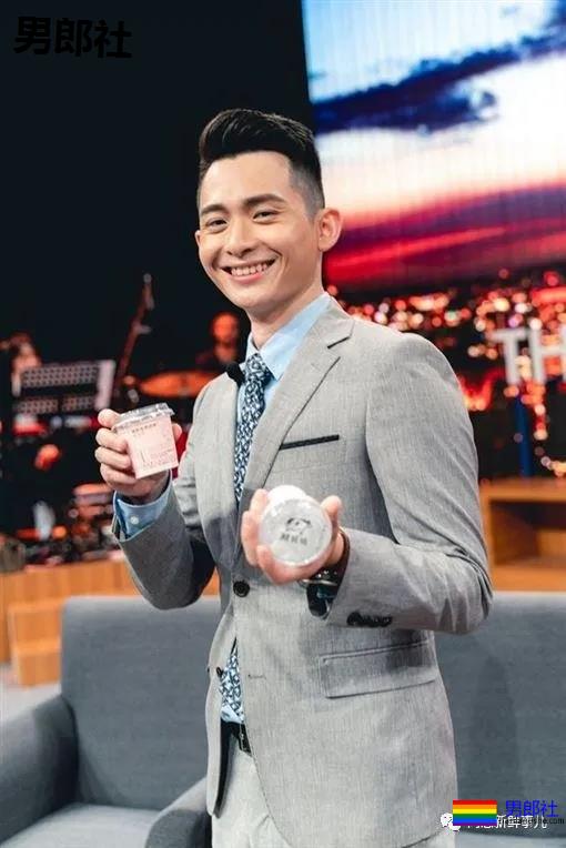 知名男网红拍视频自曝曾被强壮同学强暴 - 51虹马