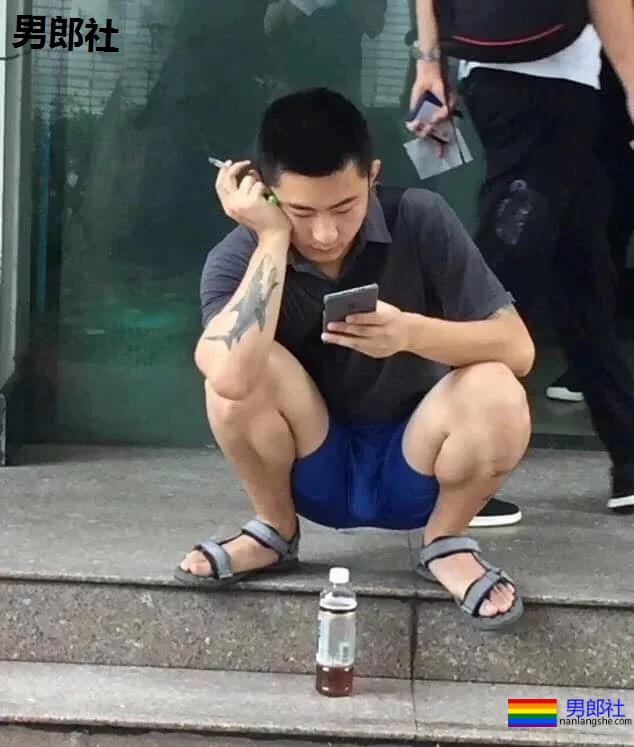 泳池地铁街头正装运动帅哥，让你一次看上头！ - 51虹马