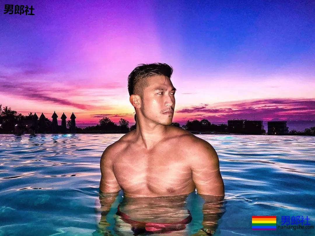 两段感情后,我做了MB - 51虹马 两段感情后,我做了MB - 51虹马