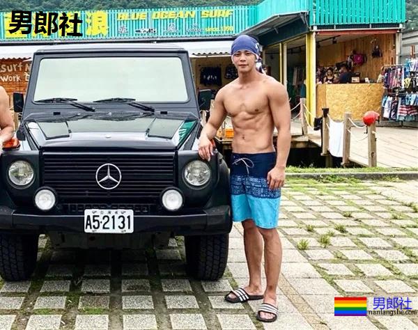 高帅大鼻子健身私教写真被扒，腹肌小狼狗实力超级强劲! - 51虹马