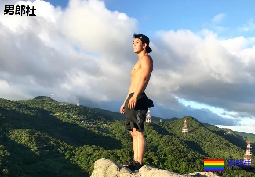 高帅大鼻子健身私教写真被扒，腹肌小狼狗实力超级强劲! - 51虹马