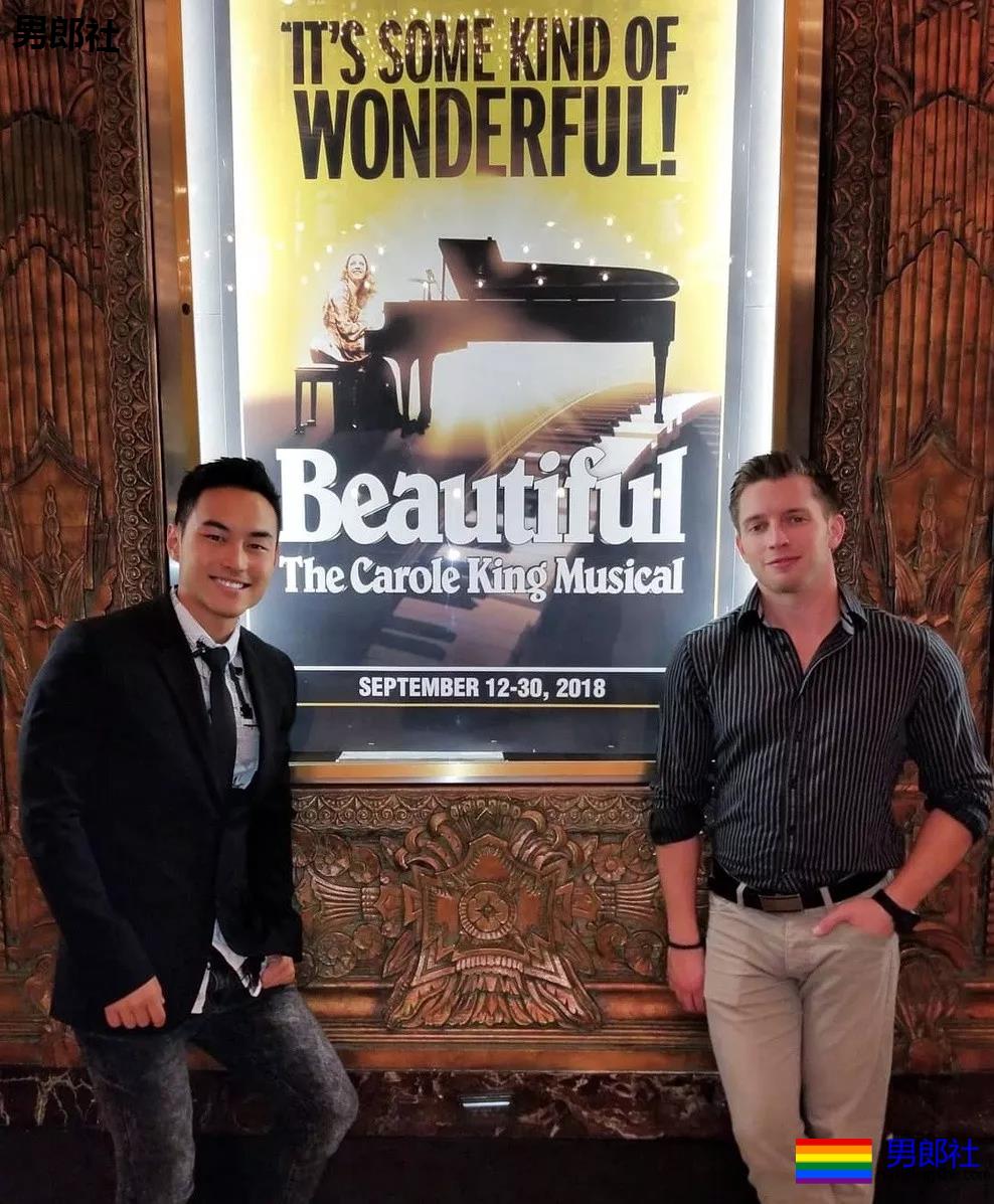 网红健身教练找了个美国肌肉男友，这下“幸福”了 - 51虹马