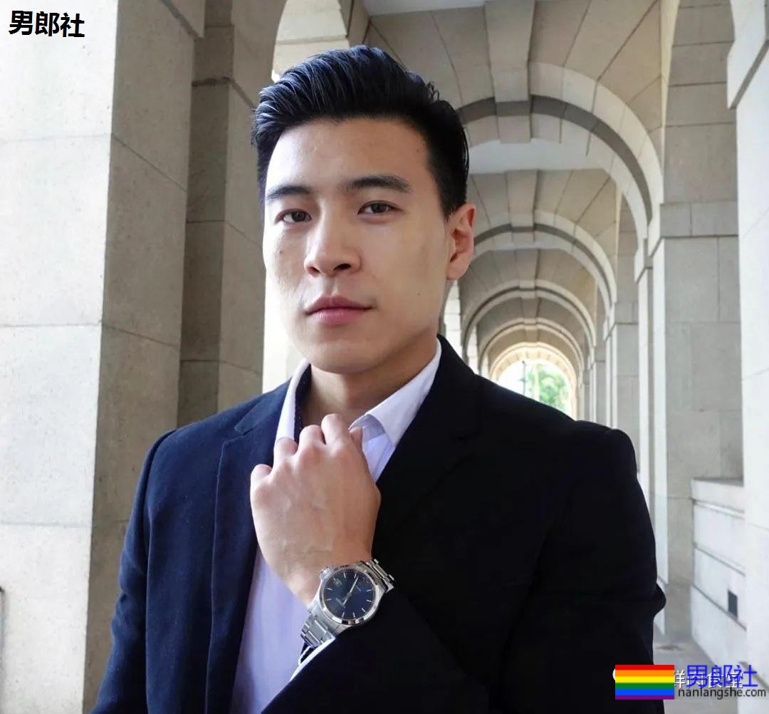 肌肉男扛不住诱惑下海，如今翻身当老板！ - 51虹马