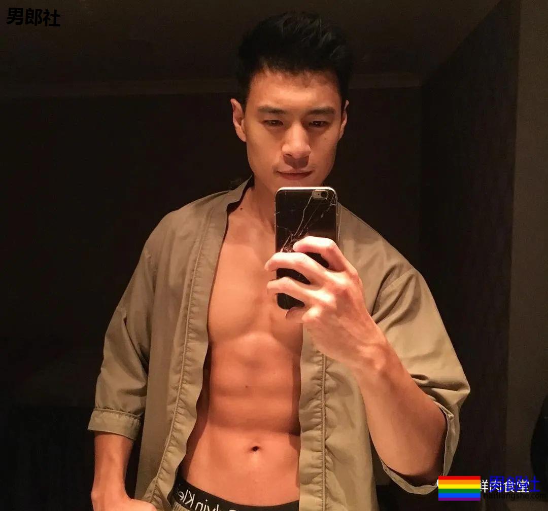 肌肉男扛不住诱惑下海，如今翻身当老板！ - 51虹马