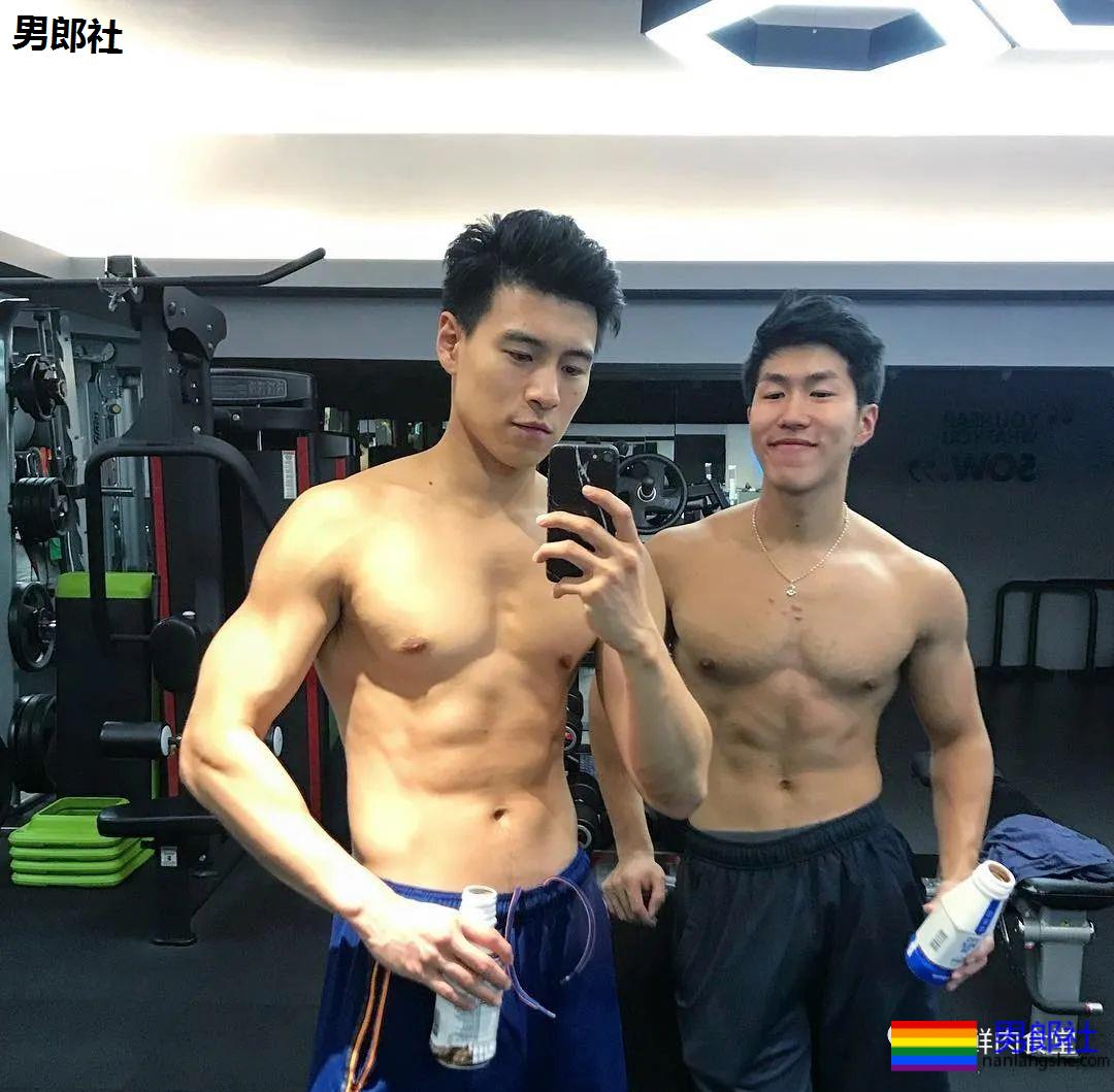 肌肉男扛不住诱惑下海，如今翻身当老板！ - 51虹马