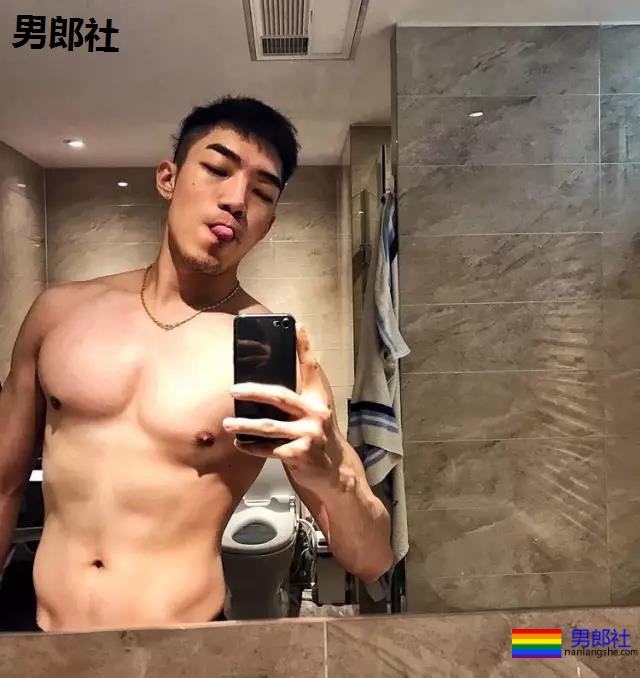 空少！肌肉！185！竟然是个奴！ - 51虹马