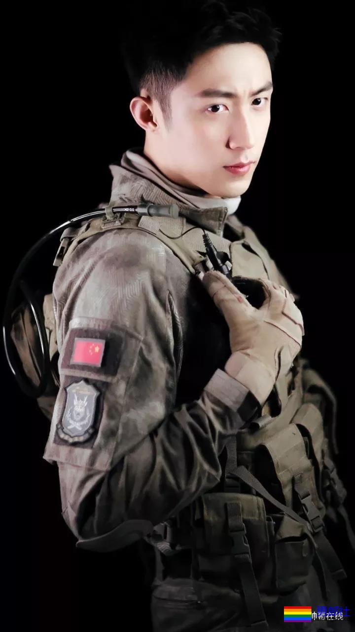 盯档喵老公黄景瑜上演制服杀!海陆空硬气军装照刷屏,好A! - 51虹马 盯档喵老公黄景瑜上演制服杀!海陆空硬气军装照刷屏,好A! - 51虹马