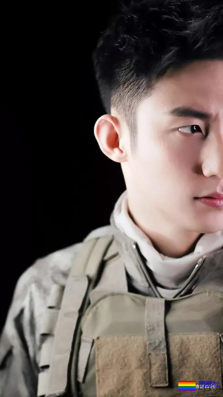 盯档喵老公黄景瑜上演制服杀!海陆空硬气军装照刷屏,好A! - 51虹马 盯档喵老公黄景瑜上演制服杀!海陆空硬气军装照刷屏,好A! - 51虹马