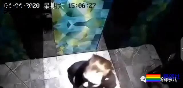 男子扮女装与网友开房，被发现后遭对方暴打 - 51虹马