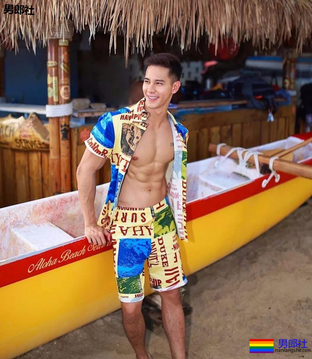 小狼狗你这眼神吸引到我了 - 51虹马