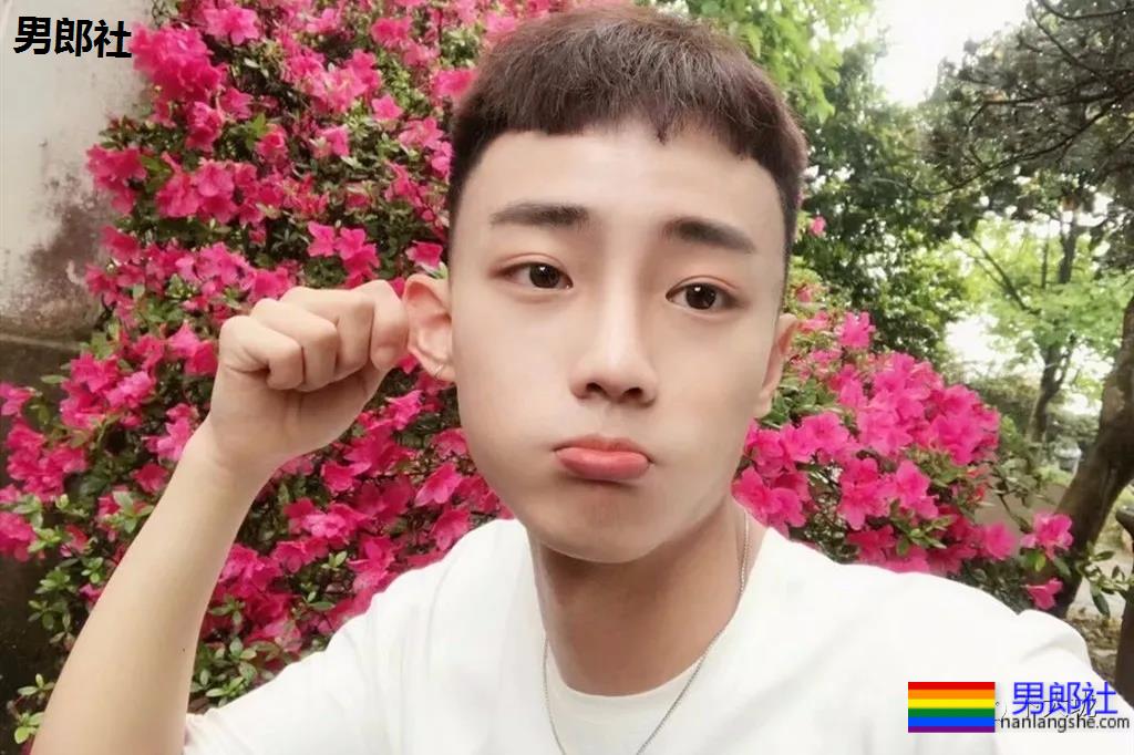 长沙网红王港：我做性工作是因为喜欢，无关金钱 - 51虹马