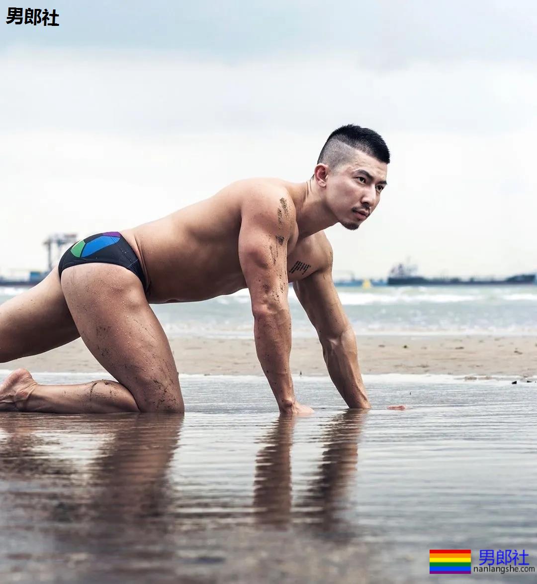 一个36岁的gay决定和女人结婚 - 51虹马 一个36岁的gay决定和女人结婚 - 51虹马