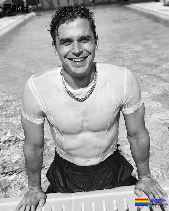 粉雄救兵Antoni的恋爱故事将被拍成电影 - 51虹马