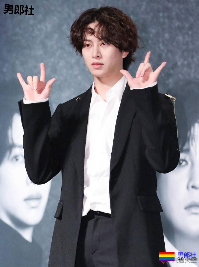 金希澈为何不愿澄清gay传闻？ - 51虹马