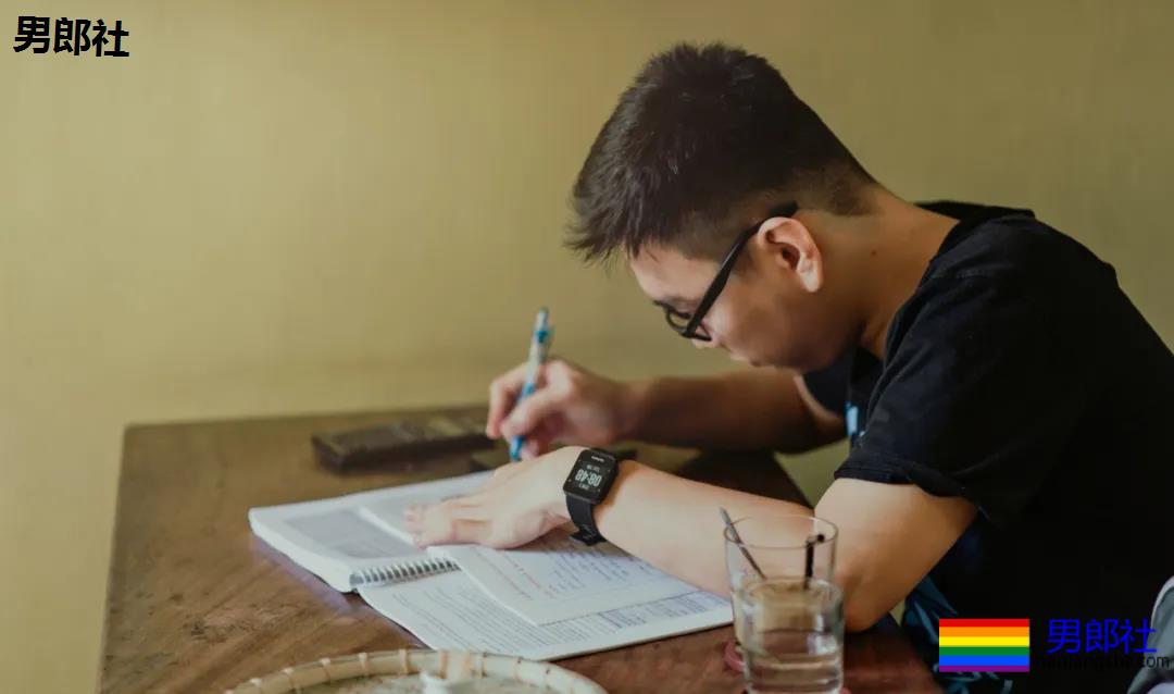 被公司降薪辞退，GAY如何逆袭？ - 51虹马