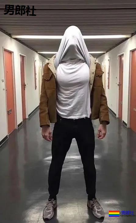 寸头大鼻子网红硬照一览，这胸肌未免太犯规了！ - 51虹马