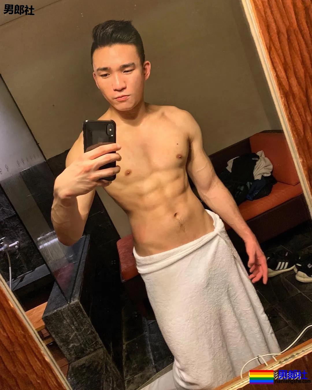 退役灭火员去做了医生,大胸粗臂不知道会不会打针 - 51虹马 退役灭火员去做了医生,大胸粗臂不知道会不会打针 - 51虹马