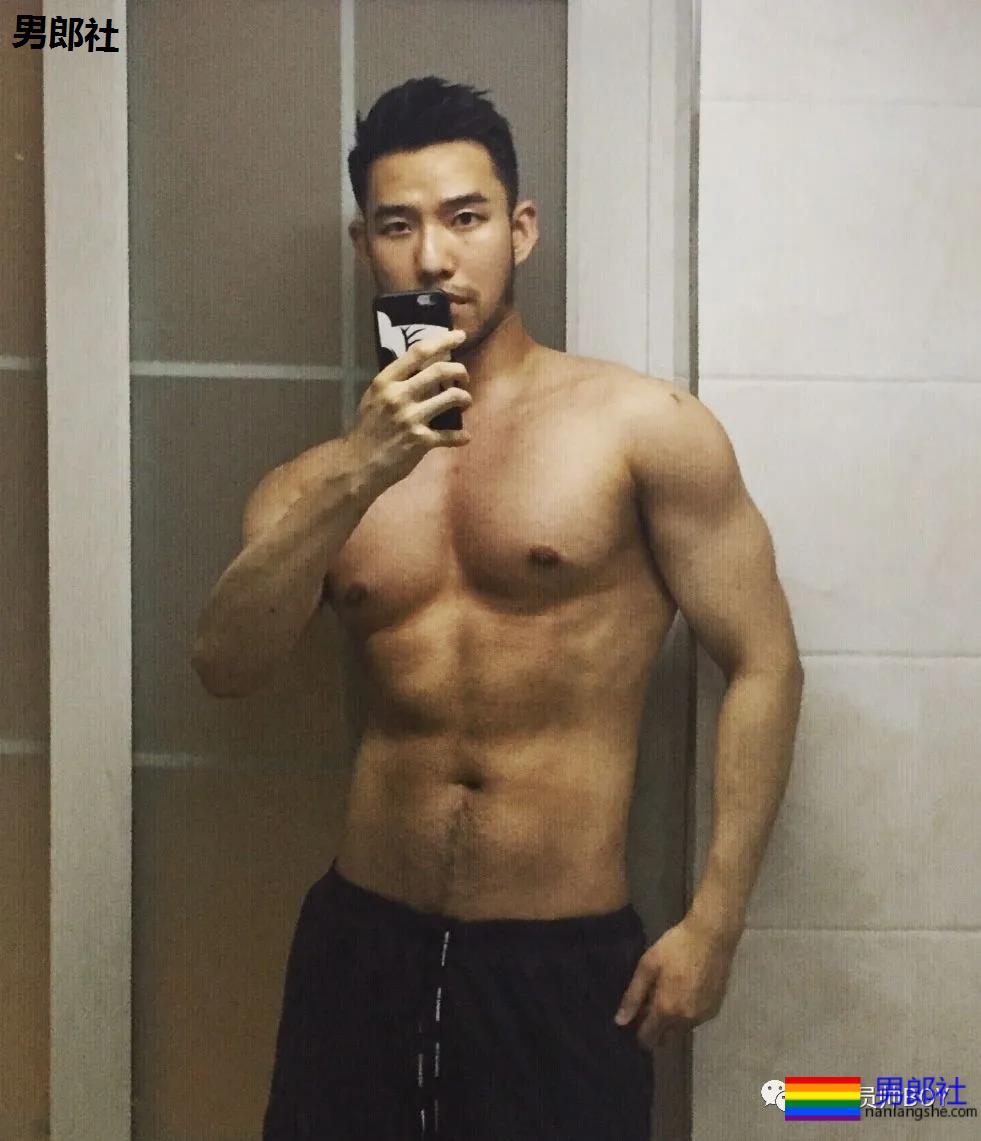 当185CM大鼻子重庆崽儿练出大胸肌之后 - 51虹马 当185CM大鼻子重庆崽儿练出大胸肌之后 - 51虹马