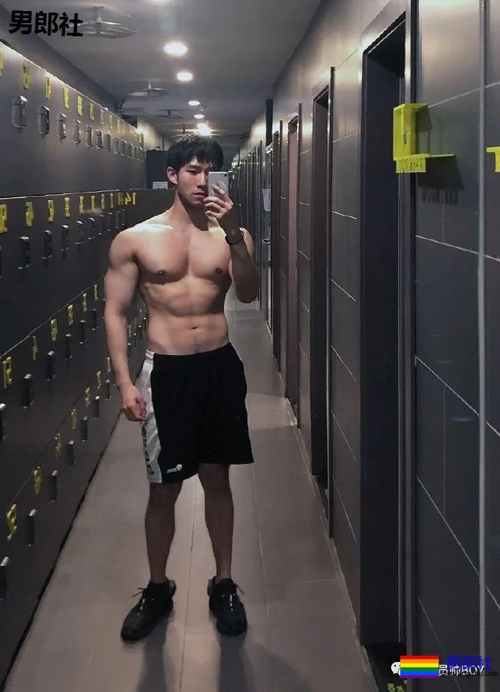 当185CM大鼻子重庆崽儿练出大胸肌之后 - 51虹马 当185CM大鼻子重庆崽儿练出大胸肌之后 - 51虹马