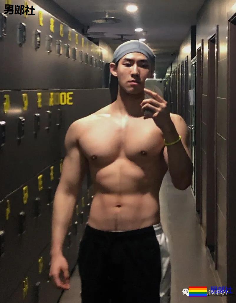 当185CM大鼻子重庆崽儿练出大胸肌之后 - 51虹马 当185CM大鼻子重庆崽儿练出大胸肌之后 - 51虹马